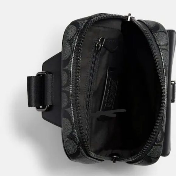 COACH Signature Leather Canvas Track PK Crossbody Messenger bag 100% Auth… - Picture 4 of 7